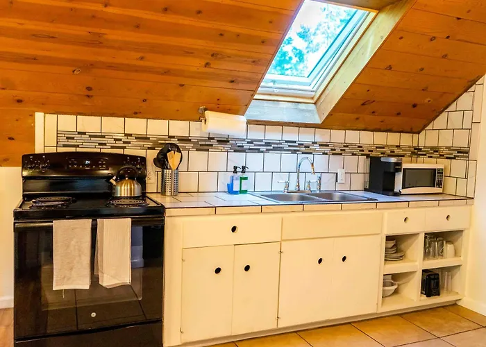 Hawks Nest- Perfect Getaway In Shaver Lake