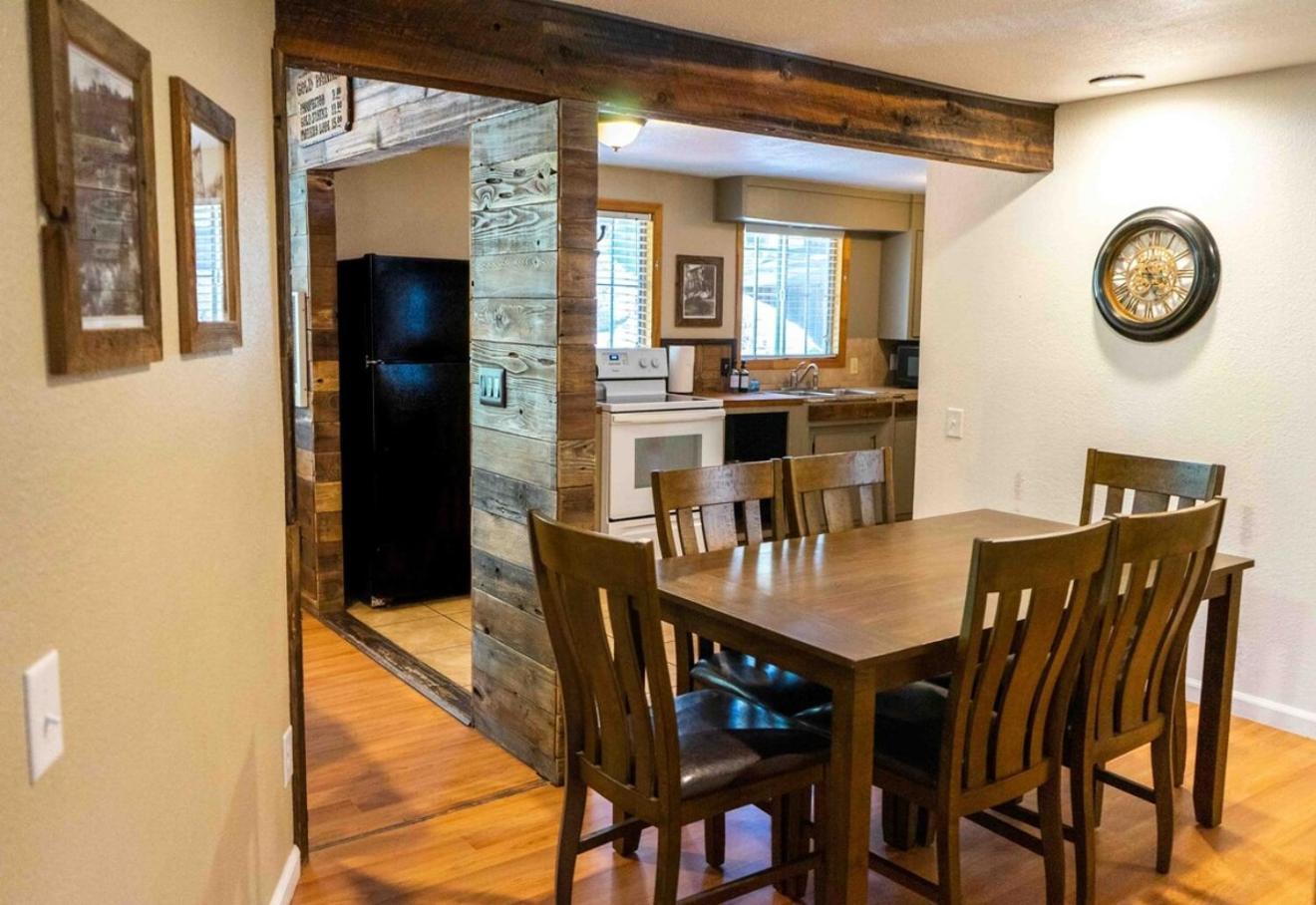 Multi-family Mountain Getaway * Shaver Lake